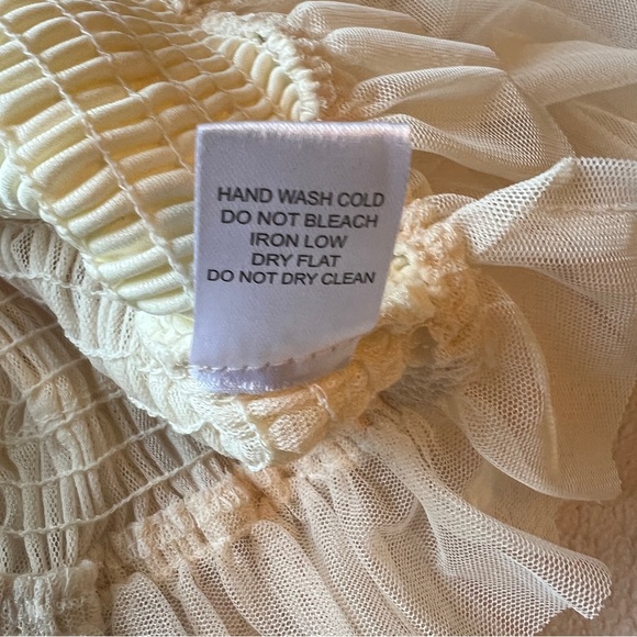 Mele E Pere Boho Ruffle Crop Top Sheer Long Sleeve Women’s Size S Cream - Picture 9 of 11